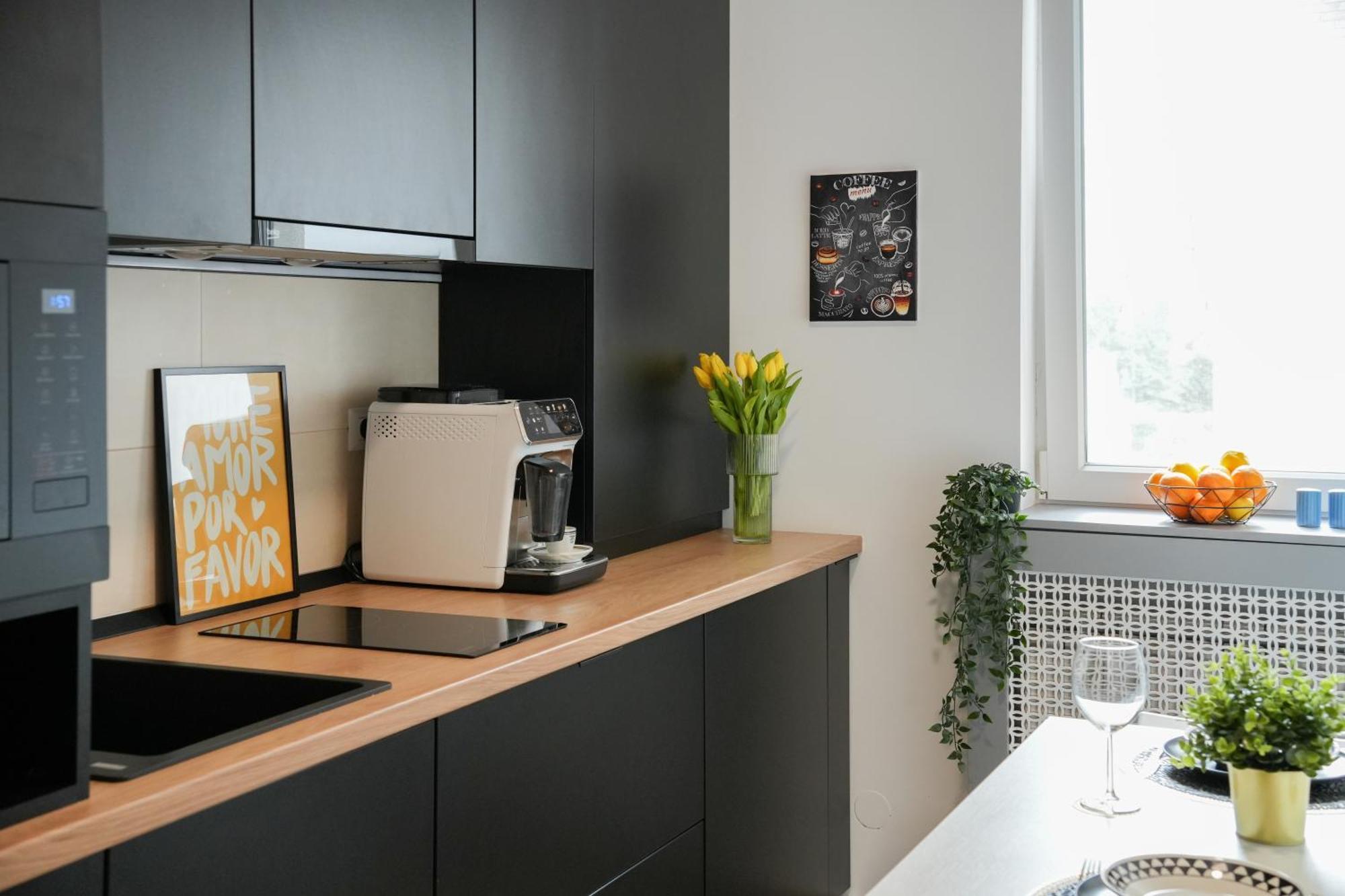 Ana - Cozy & Quiet Apt With Balcony & Garden View Bucharest Exterior photo
