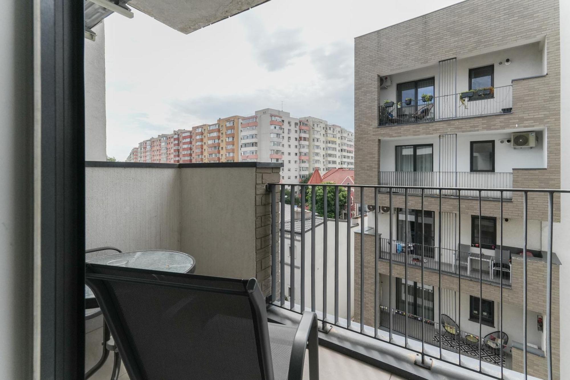 Ana - Cozy & Quiet Apt With Balcony & Garden View Bucharest Exterior photo